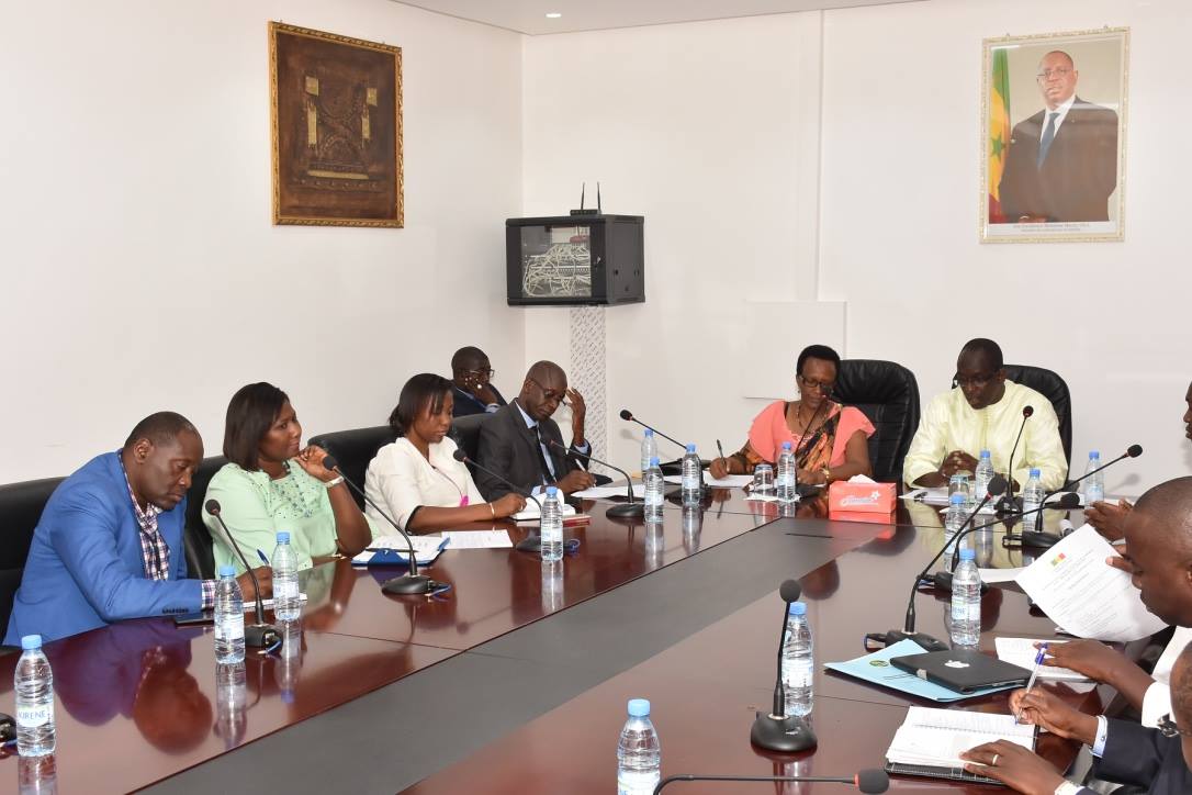 Séance de travail entre le ministre de la Gouvernance locale Abdoulaye Diouf Sarr et son homologue du Burundi (Images)