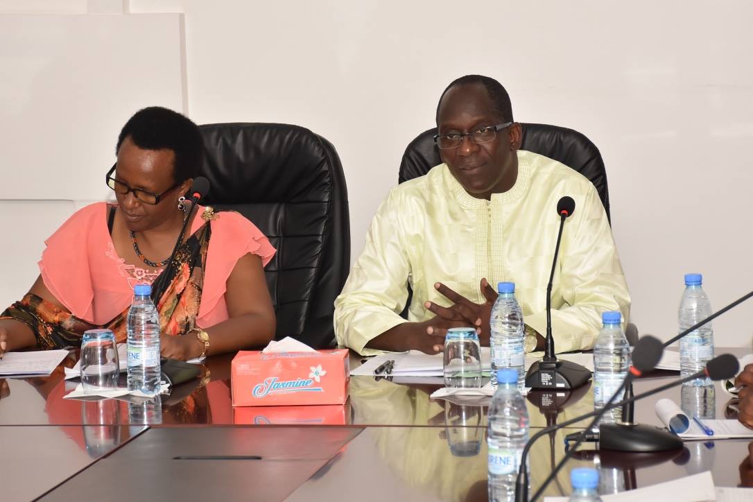 Séance de travail entre le ministre de la Gouvernance locale Abdoulaye Diouf Sarr et son homologue du Burundi (Images)