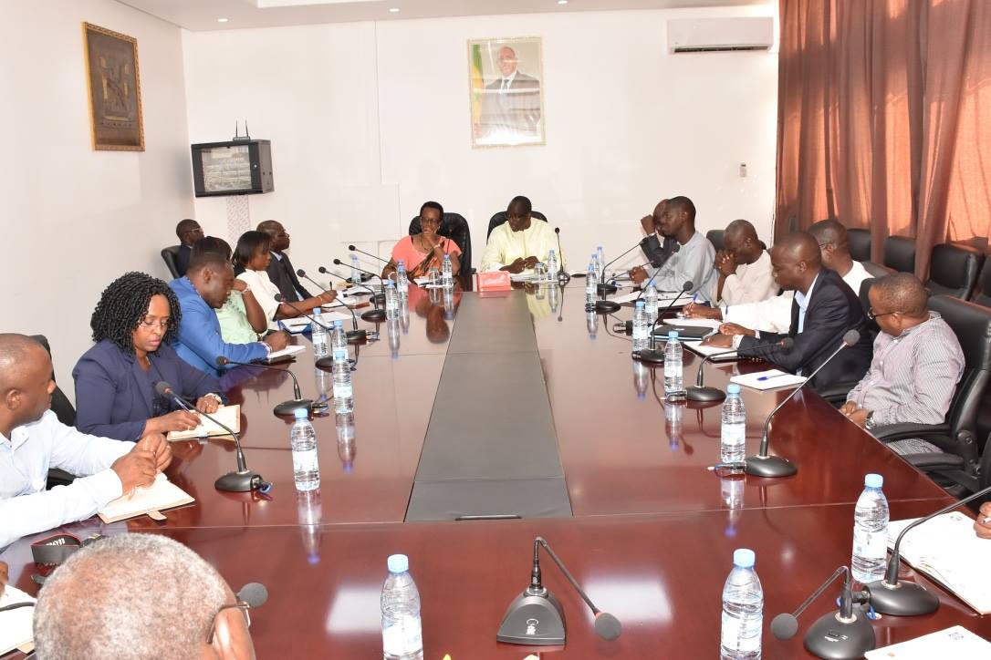 Séance de travail entre le ministre de la Gouvernance locale Abdoulaye Diouf Sarr et son homologue du Burundi (Images)