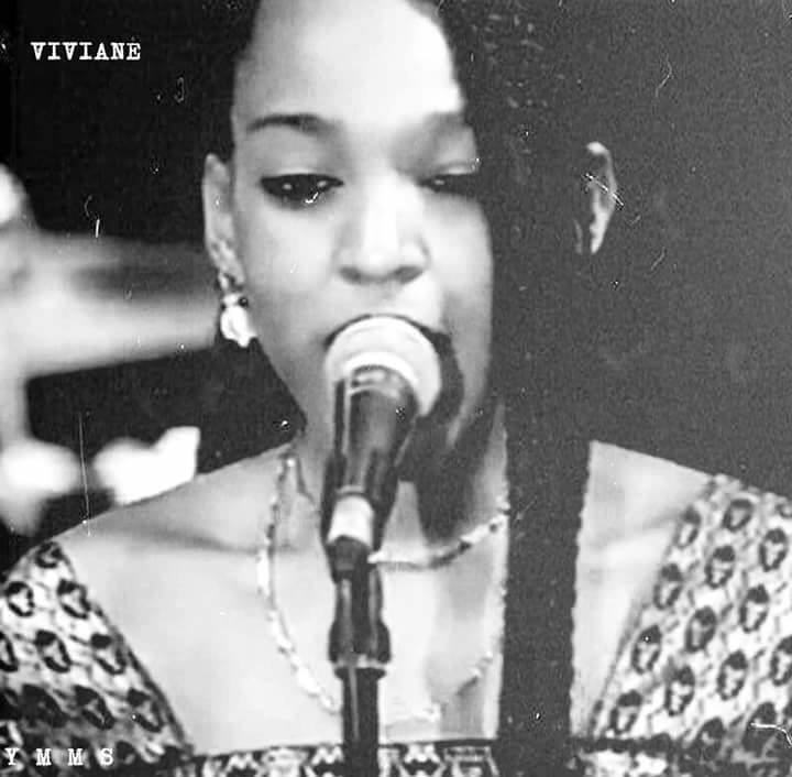 Viviane Chidid partage une photo SOUVENIR…