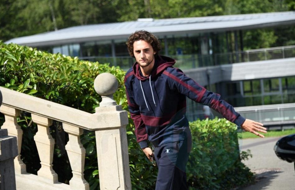 Photos: L'arrivée des Bleus à Clairefontaine pour leur match contre le Pays-Bas, en éliminatoires de Coupe du Monde