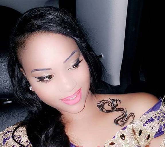 27 photos : Leyna Guèye, la femme "dragon",  Niarel xaritou Balla Gaye 2