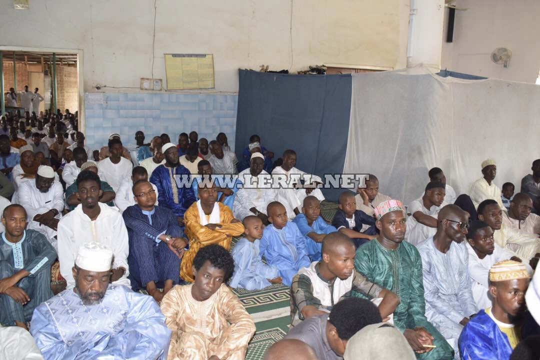 10 Photos: Tabaski 2017/ Mosquée UCAD: la communauté Ibadou a prié aujourd'hui