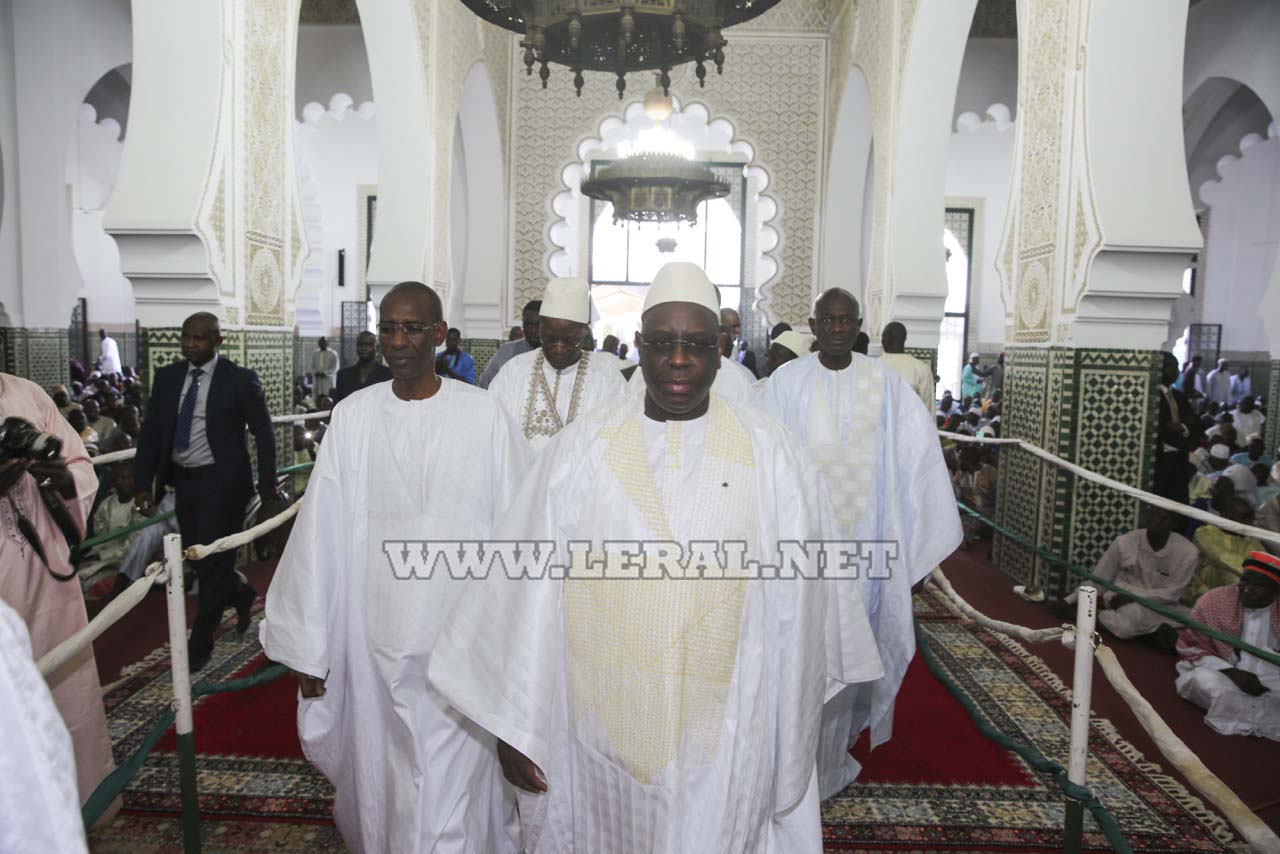 (13 photos ) Tabaski 2017: Le Président Macky SALL à la Grande Mosquée de Dakar