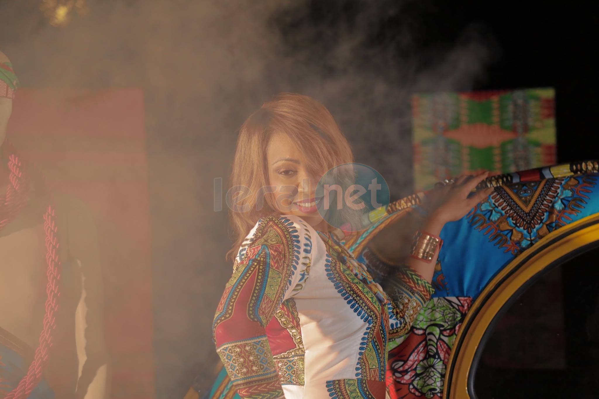 Images : Les coulisses du tournage du clip "Mariage Forcé" de Viviane  