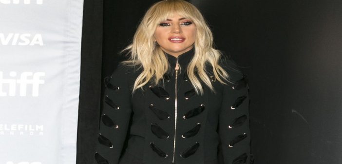 People: Lady Gaga révèle la maladie qui la ronge