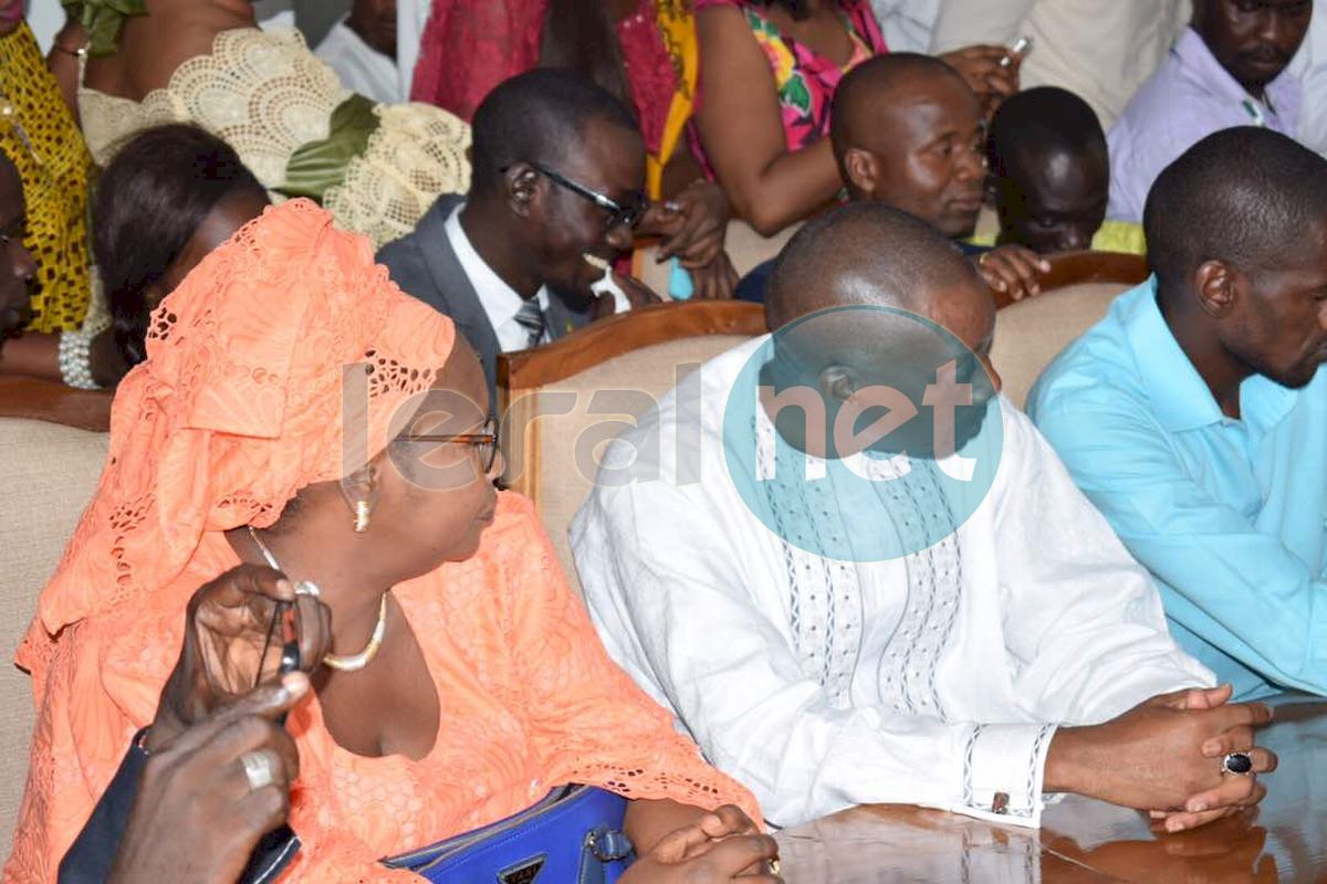 (13 Photos) Passation de service entre le ministre sortant, Viviane Laure Elisabeth Bampassy et son successeur, Mariama Sarr