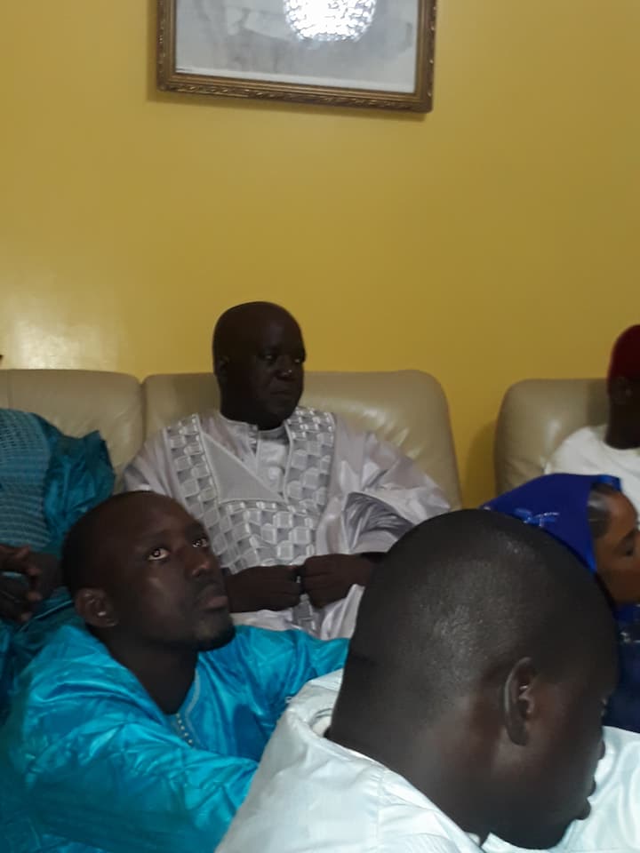 13 photos-  Me Wade a présenté ses condoléance à  Serigne Mbaye Sy Mansour 
