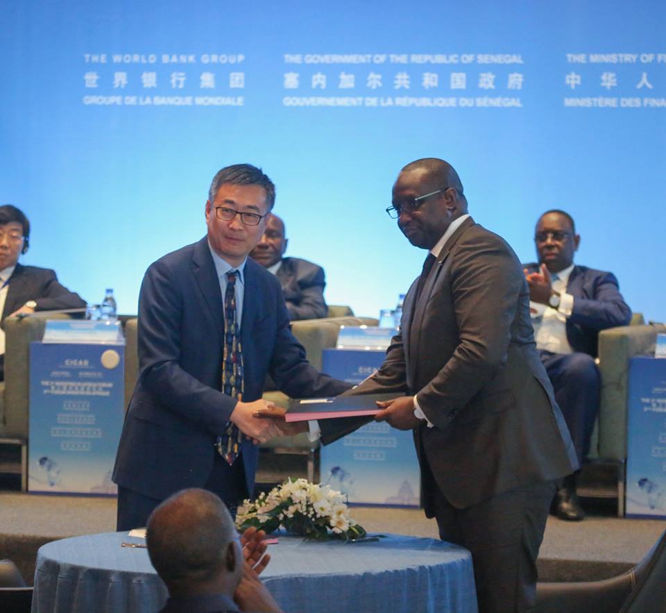 Mouhamadou Makhtar Cissé, DG de SENELEC, ce matin, à la troisième édition du Forum "Investir en Afrique" au CICAD Diamniadio.