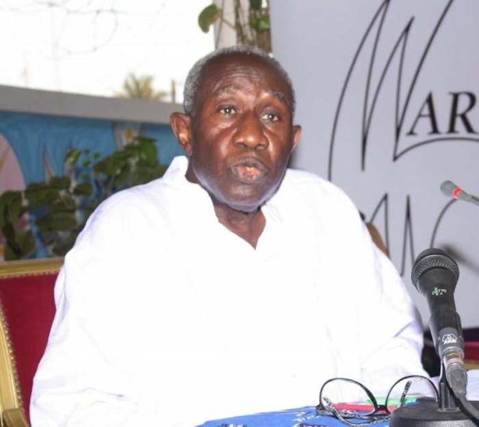 Tontine de la Cap 21 sous Wade:  "Il y avait 78 partis; chaque parti recevait 300 000 F Cfa ..." ( Iba Der Thiam)