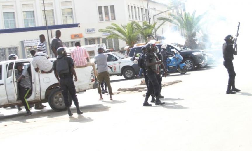 Guinaw Rail : 10 membres du collectif des impactés par le TER, arrêtés  par la police