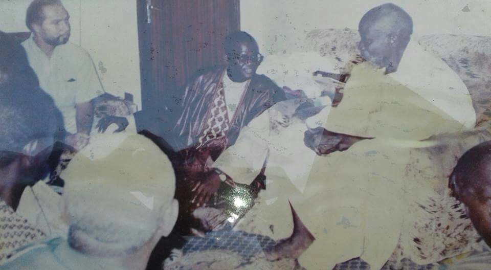 Photo collector : Modibo Diop avec Serigne Saliou et Pascal Chaigneau en 1999