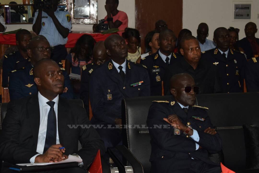 Photos : La visite de Aly Ngouille Ndiaye, ministre de l'Intérieur à la Caserne des Sapeurs Pompiers
