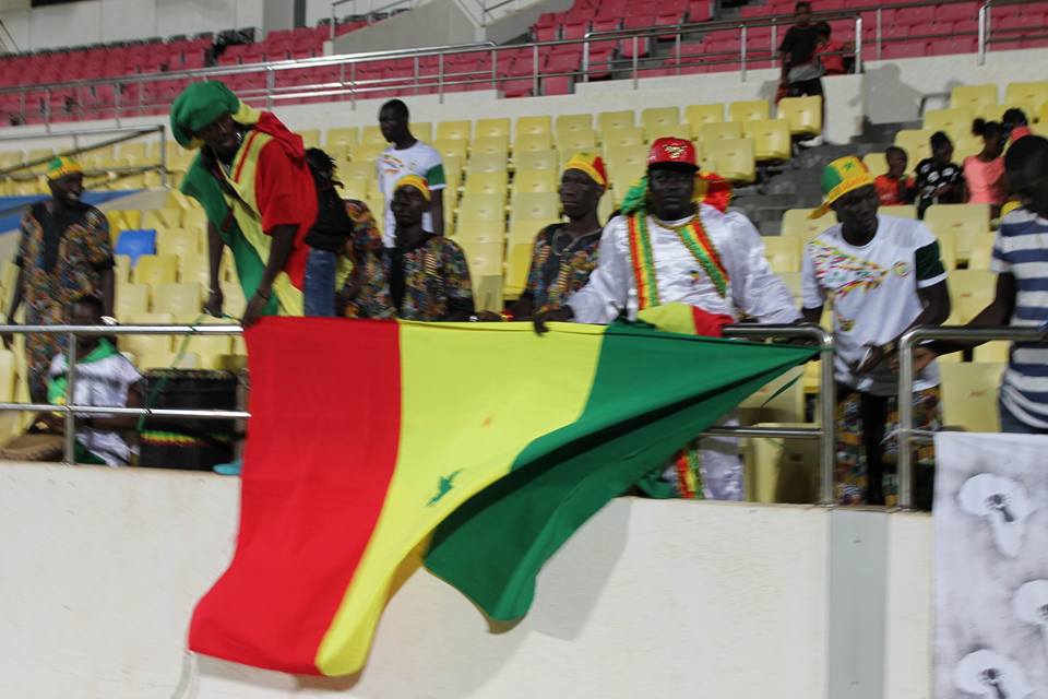 Cap-Vert, Praia- Les "Lions" en toute complicité avec les supporteurs … Tout ce que vous n’avez pas vu en images