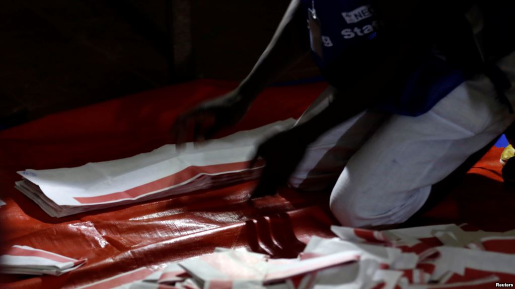 L'attente des résultats de la présidentielle se prolonge au Liberia