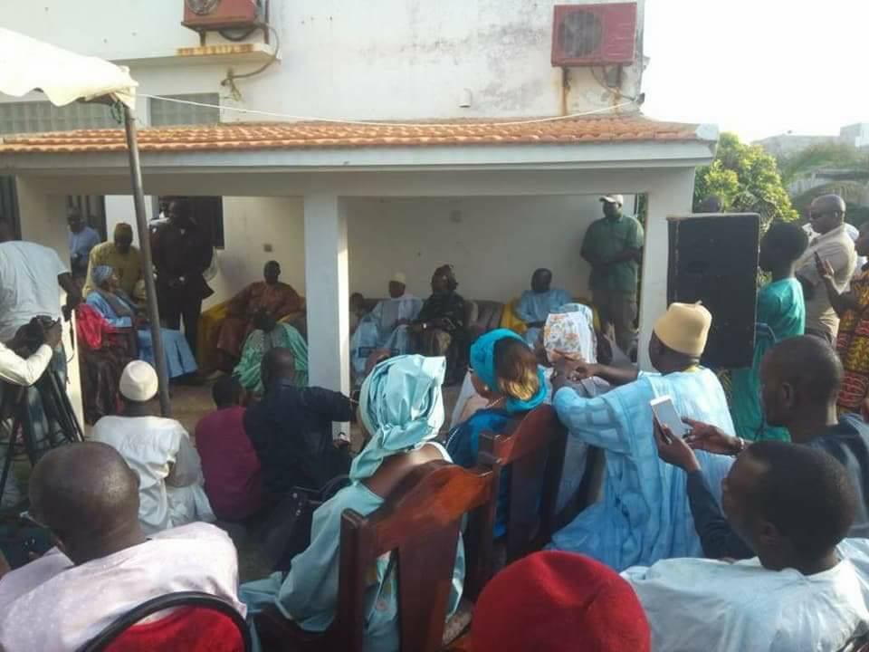 Wade chez Coumba Gawlo Seck pour présenter ses condoléances