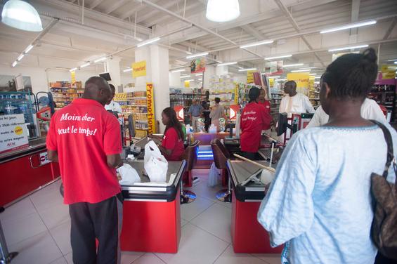 magasin parfum auchan