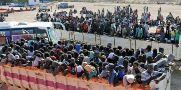 Libye : plus de 20 000 migrants retenus de force par des milices à Sabratha