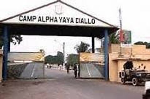 Guinée:  Panique, après de fortes explosions au camp «Alpha Yaya Diallo» de Conakry,