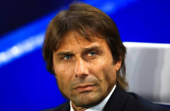 Premier League: Antonio Conte dénonce les "conneries de rumeurs" des journalistes