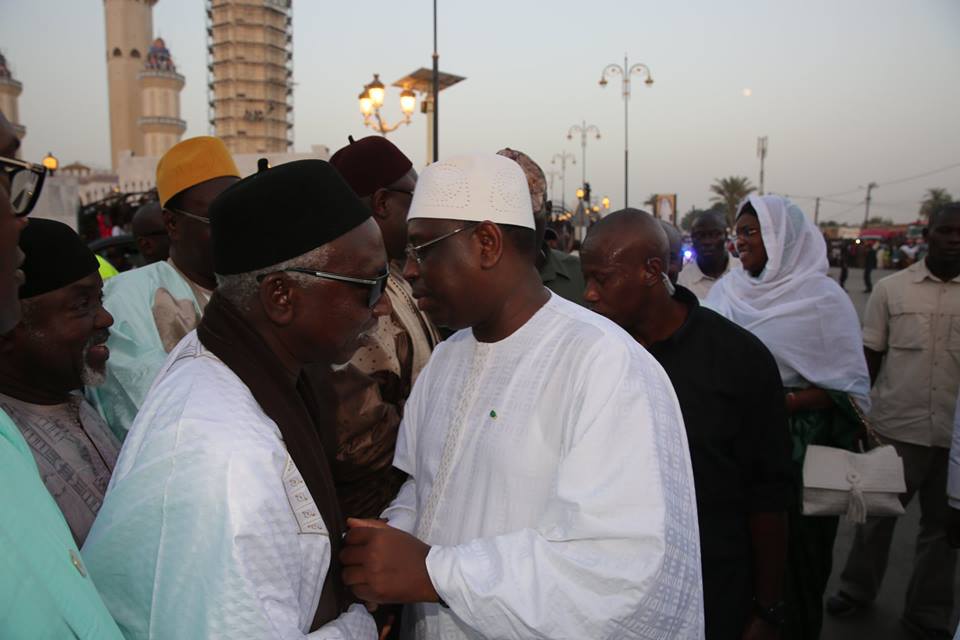 Photos : le Président Macky Sall accueilli dans la ville sainte de Touba