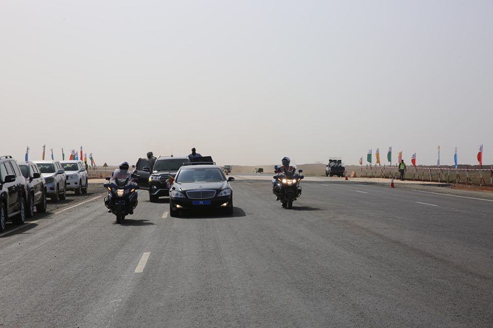 Arrêt sur images: le Président Macky Sall "inaugure" l'autoroute Ila Touba