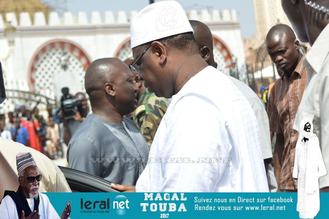 Images de la prière du Vendredi à la Grande Mosquée de Touba