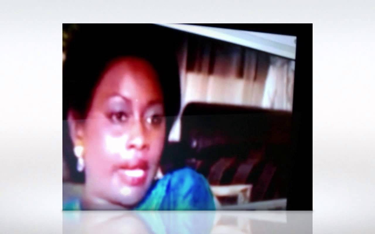 Alassane Mbaye Griot  Des VIP  chante Oumy Idrissa