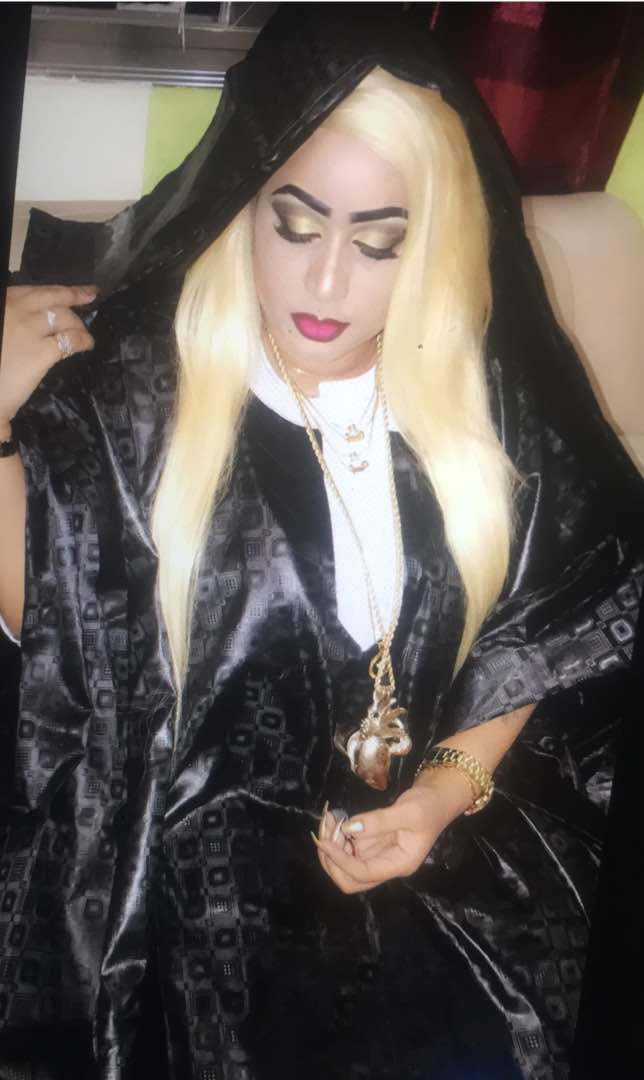 Des filles célibataires à Touba, à la recherche de maris