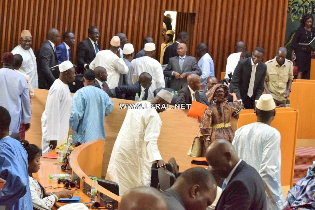 (Photos) En direct de l'Assemblée nationale pour la levée de l’immunité parlementaire du député-maire Khalifa Sall