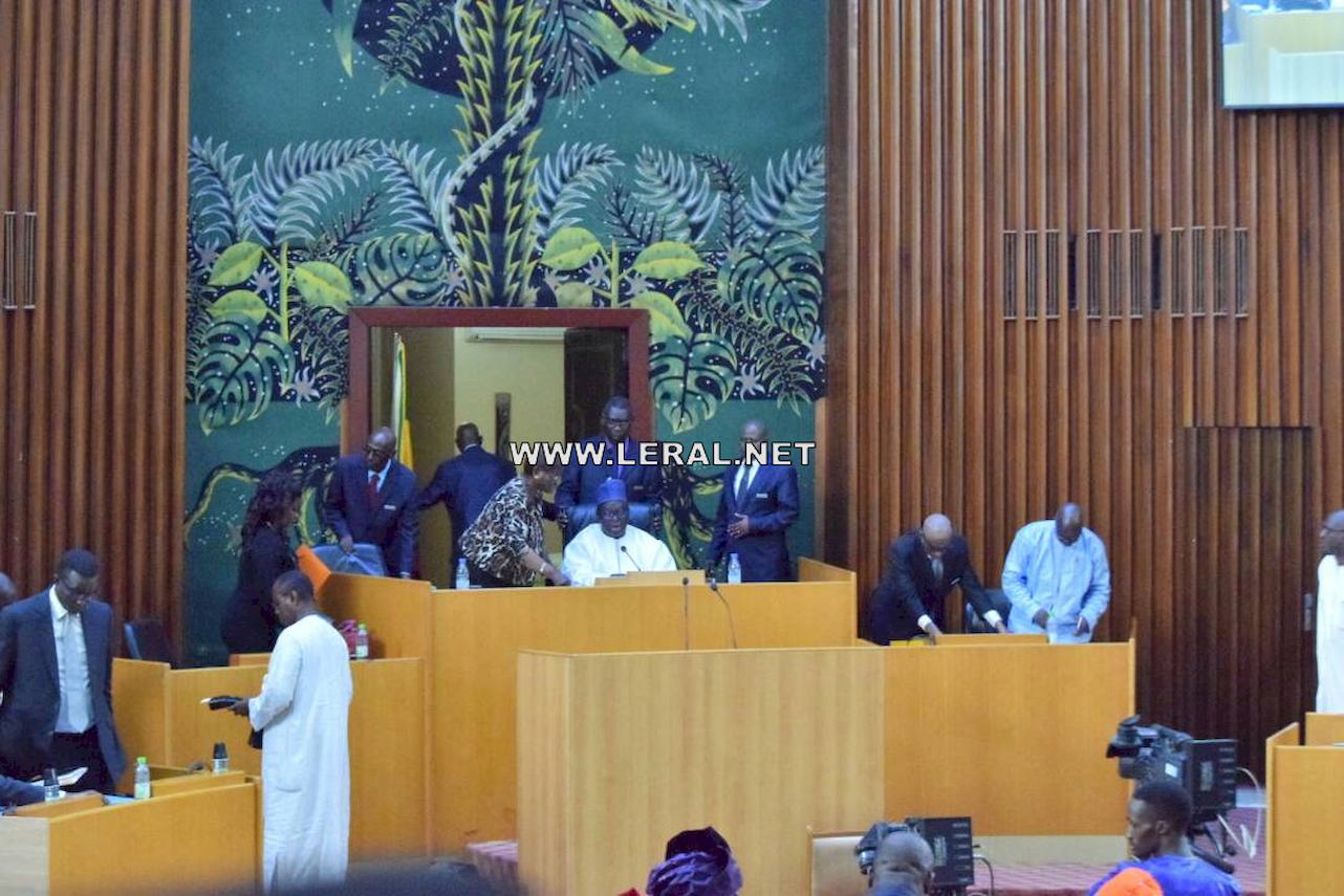 (Photos) En direct de l'Assemblée nationale pour la levée de l’immunité parlementaire du député-maire Khalifa Sall