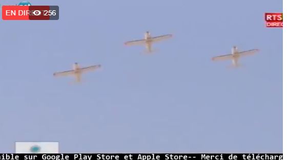 Arrêt sur images- Démonstration spectaculaire de l’Armée de l’air à l’AIDB