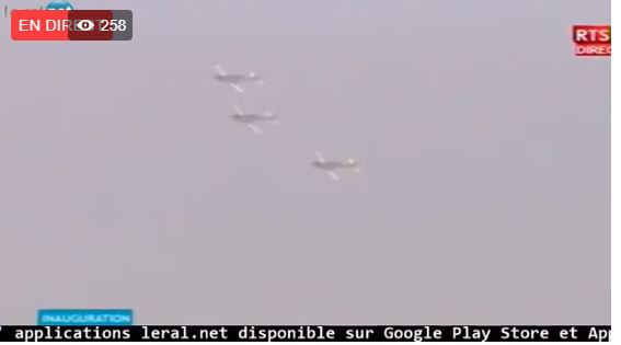 Arrêt sur images- Démonstration spectaculaire de l’Armée de l’air à l’AIDB
