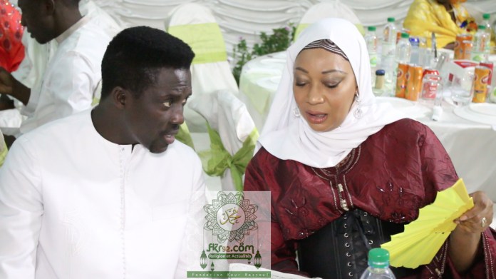 Esther Ndiaye ex-animatrice de la TFM, se bat avec une amie de Sokhna Aïdara au Gamou 