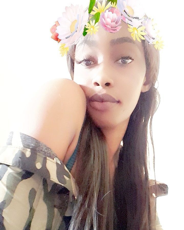 20 PHOTOS: Toute la beauté des Sénégalaises en mode Selfie