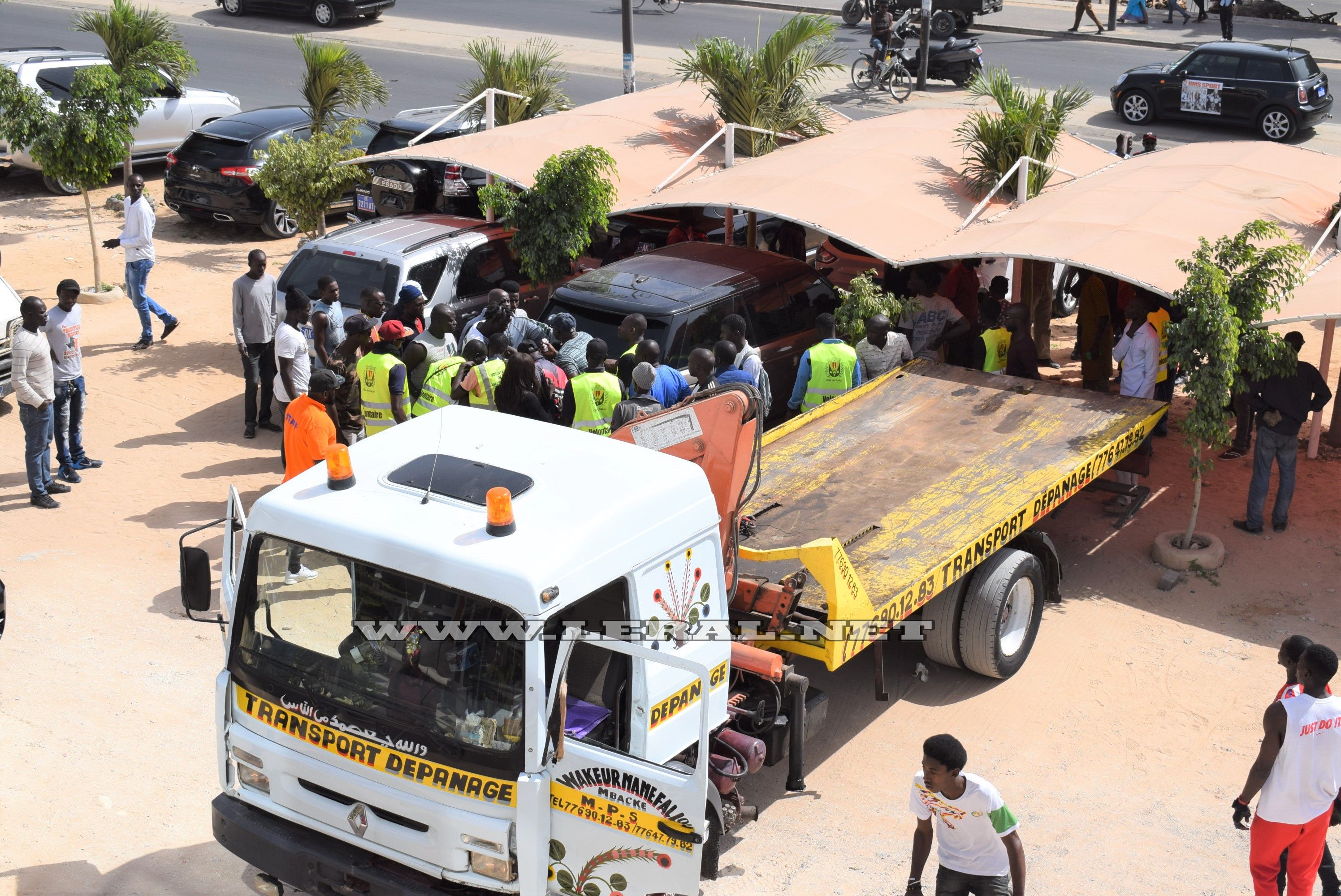 Les images du déguerpissement musclé au parking de Mar Diop alias " Bro"