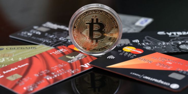 Pour ses premiers pas en bourse, le Bitcoin continue de flamber
