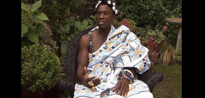 Découvrez ce roi africain qui travaille comme jardinier au Canada, pour développer son village