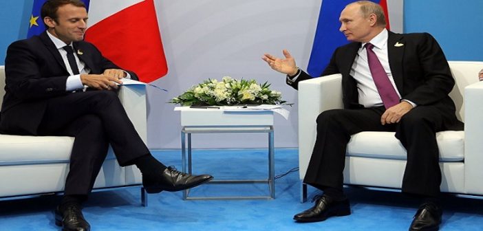 Russie : Vladimir Poutine adresse ses vœux à Macron et l’invite à Moscou