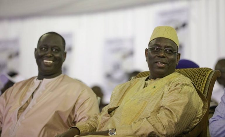 Aliou chante Macky:  "Il a fait au Sénégal ce qu’aucun autre chef d’Etat n’a réussi à faire"