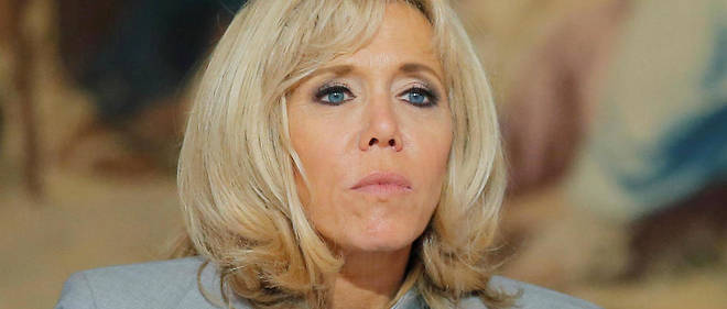 Brigitte Macron se fait une place à l'Élysée