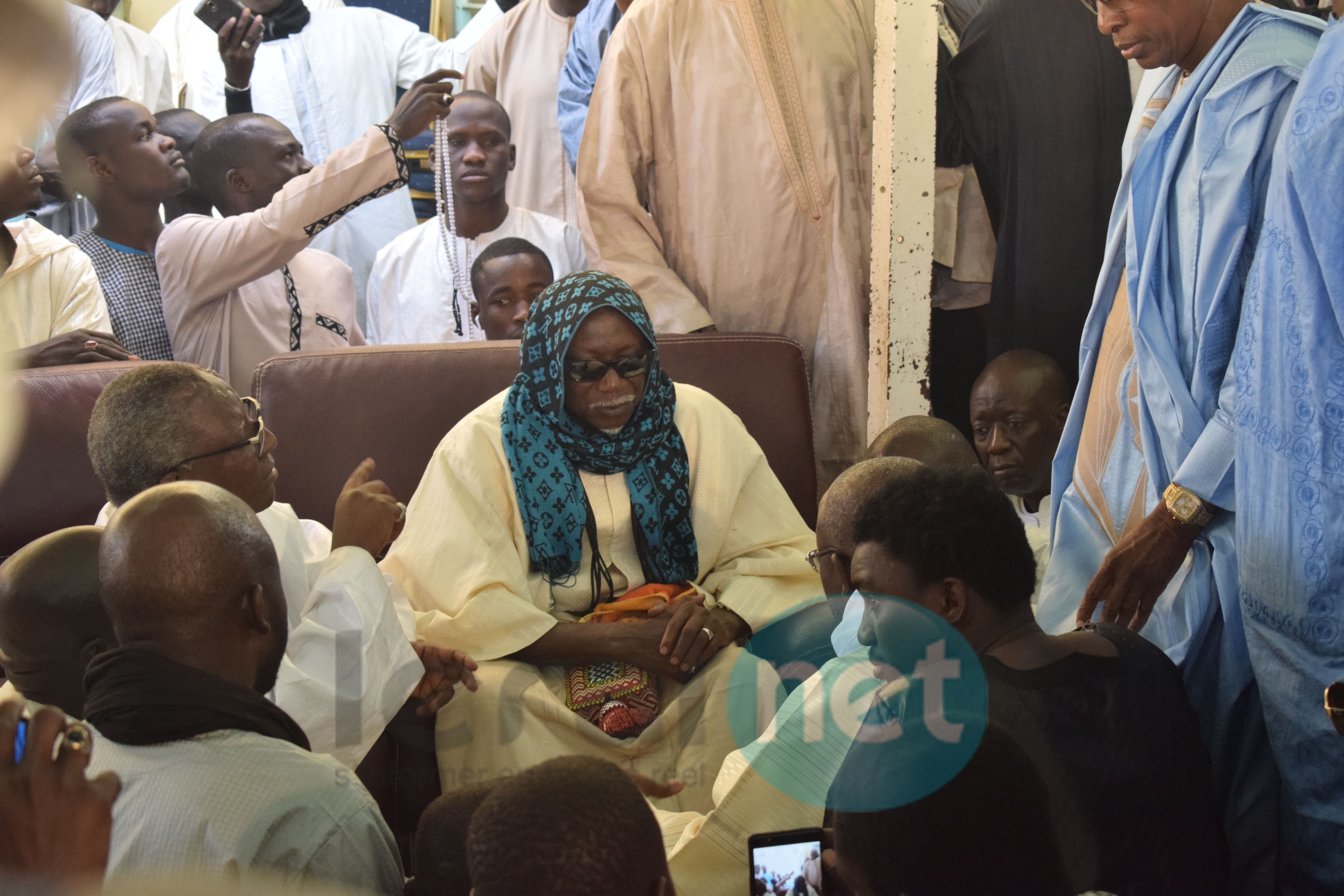 Wally Seck à Touba pour présenter ses condoléances