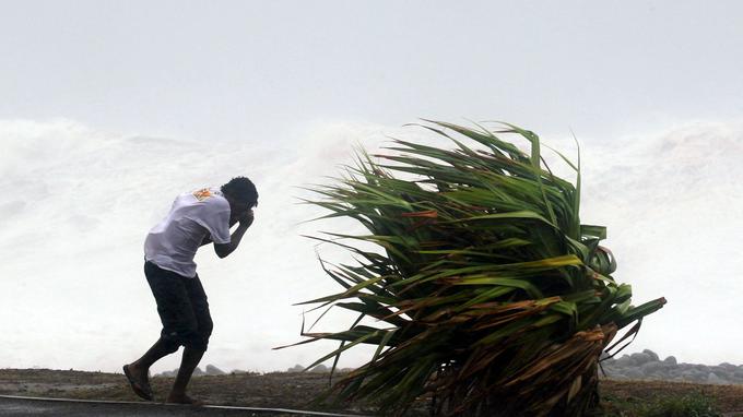 En janvier 2013, l'île de la Réunion avait été touchée par le cyclone Dumile. RICHARD BOUHET/AFP