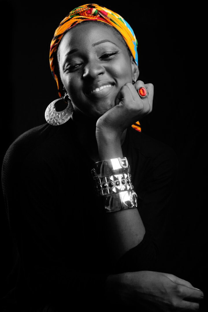 Photos: Découvrez Aïsha Jallow, la jeune top model qui explose les réseaux sociaux en Gambie Photos: Découvrez Aïsha Jallow, la jeune top model qui explose les réseaux sociaux en Gambie