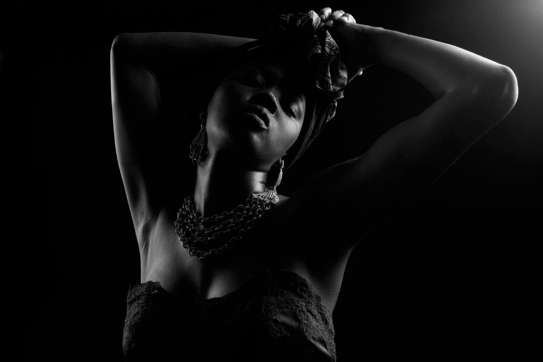 Photos: Découvrez Aïsha Jallow, la jeune top model qui explose les réseaux sociaux en Gambie