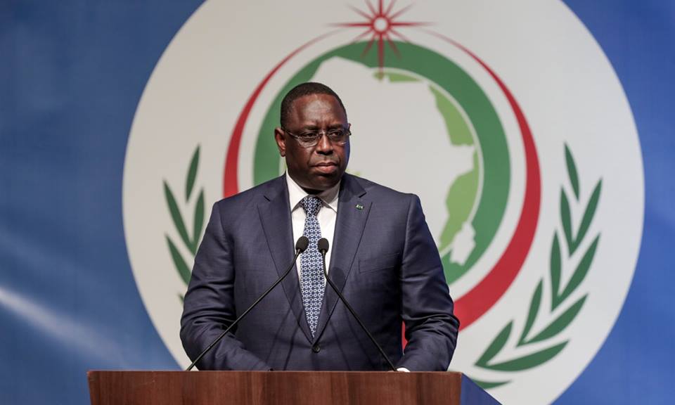 Dons: Macky Sall offre 50 millions FCFA à Talibou Dabo et au Village d'enfants SOS