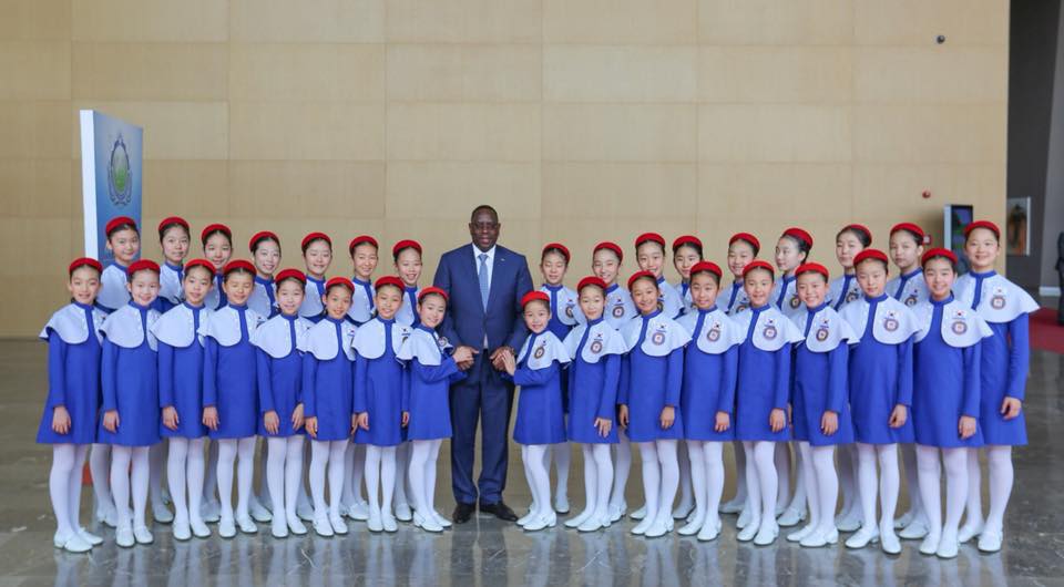 Photos : Macky Sall et ses "filles" au Sommet africain de la Fédération pour la Paix Universelle