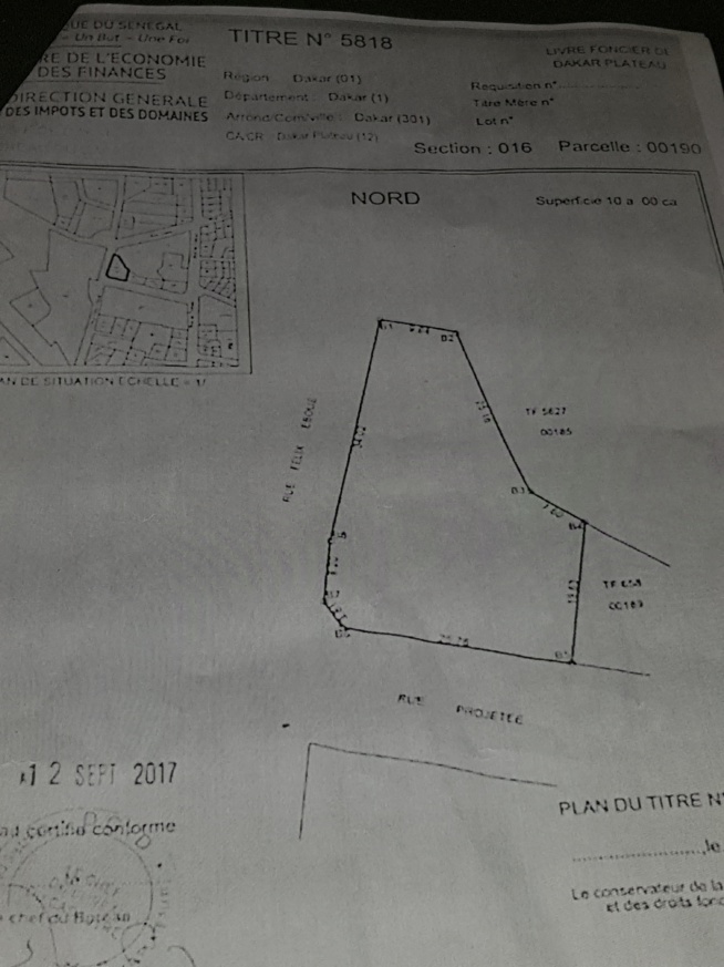 Urgent : Terrain à vendre titre foncier 1000 m2, rue Tolbiac, au cœur de Dakar Plateau, contact : +22176 573 30 76