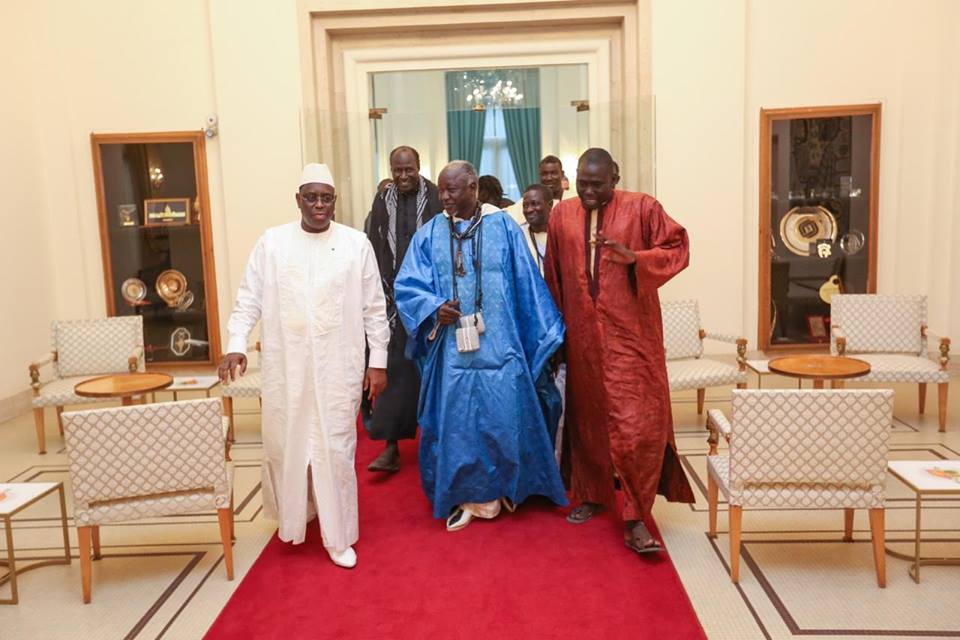 Serigne Cheikh Ndiguel Fall a rendu visite à Macky Sall Serigne Cheikh Ndiguel Fall a rendu visite à Macky Sall