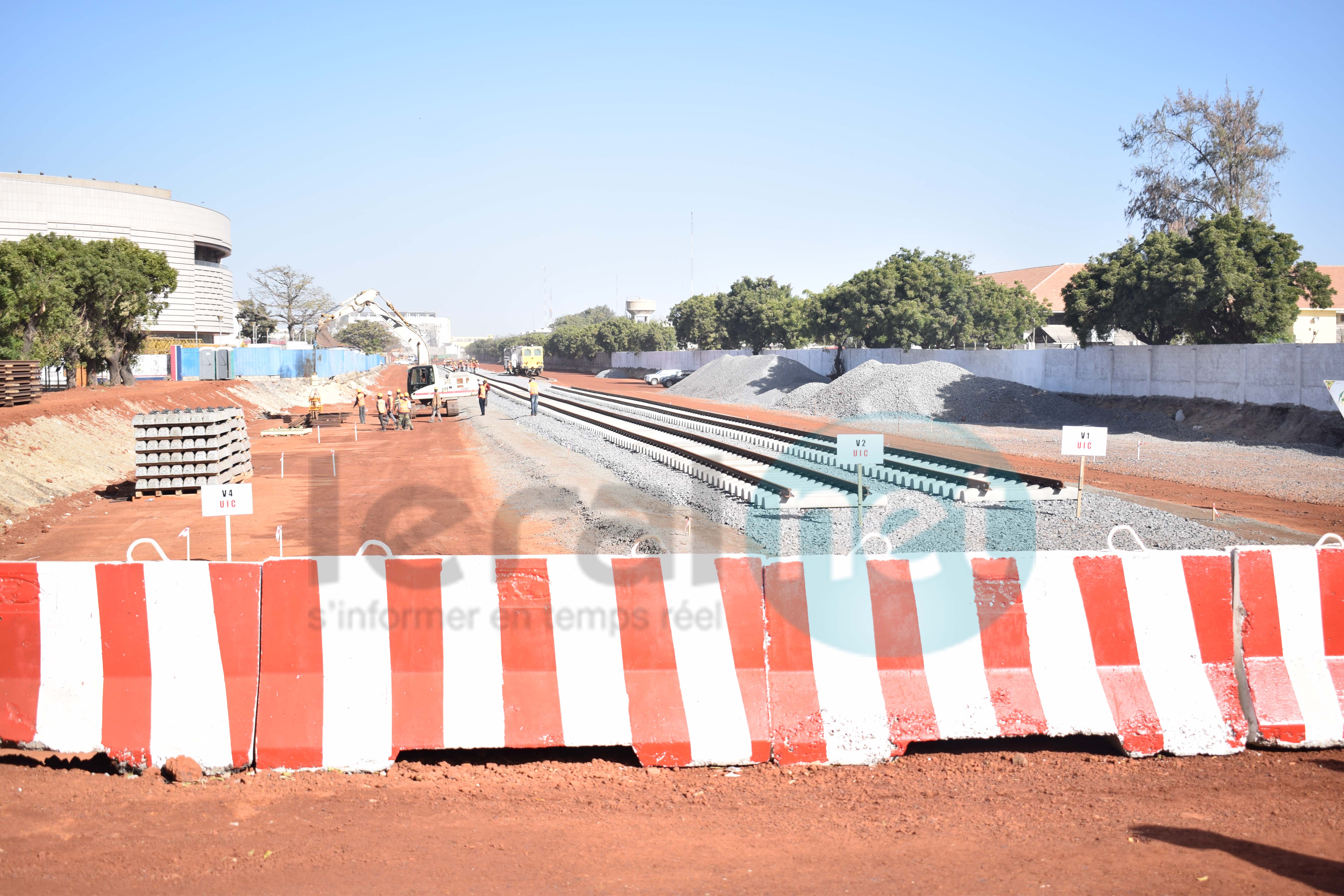 Photos : La France et le Sénégal vérifient l'état d'avancement des travaux du Train Express régional